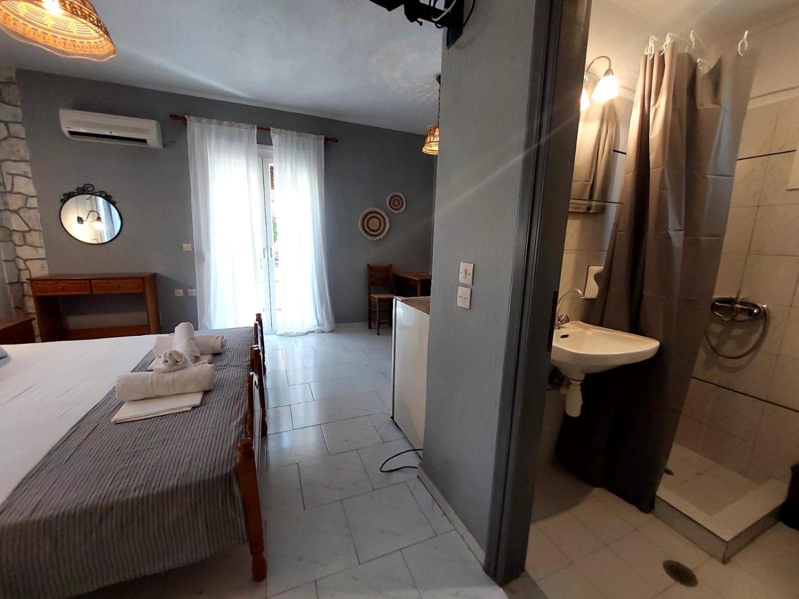 Georgia Apartments Stafylos Eksteriør bilde