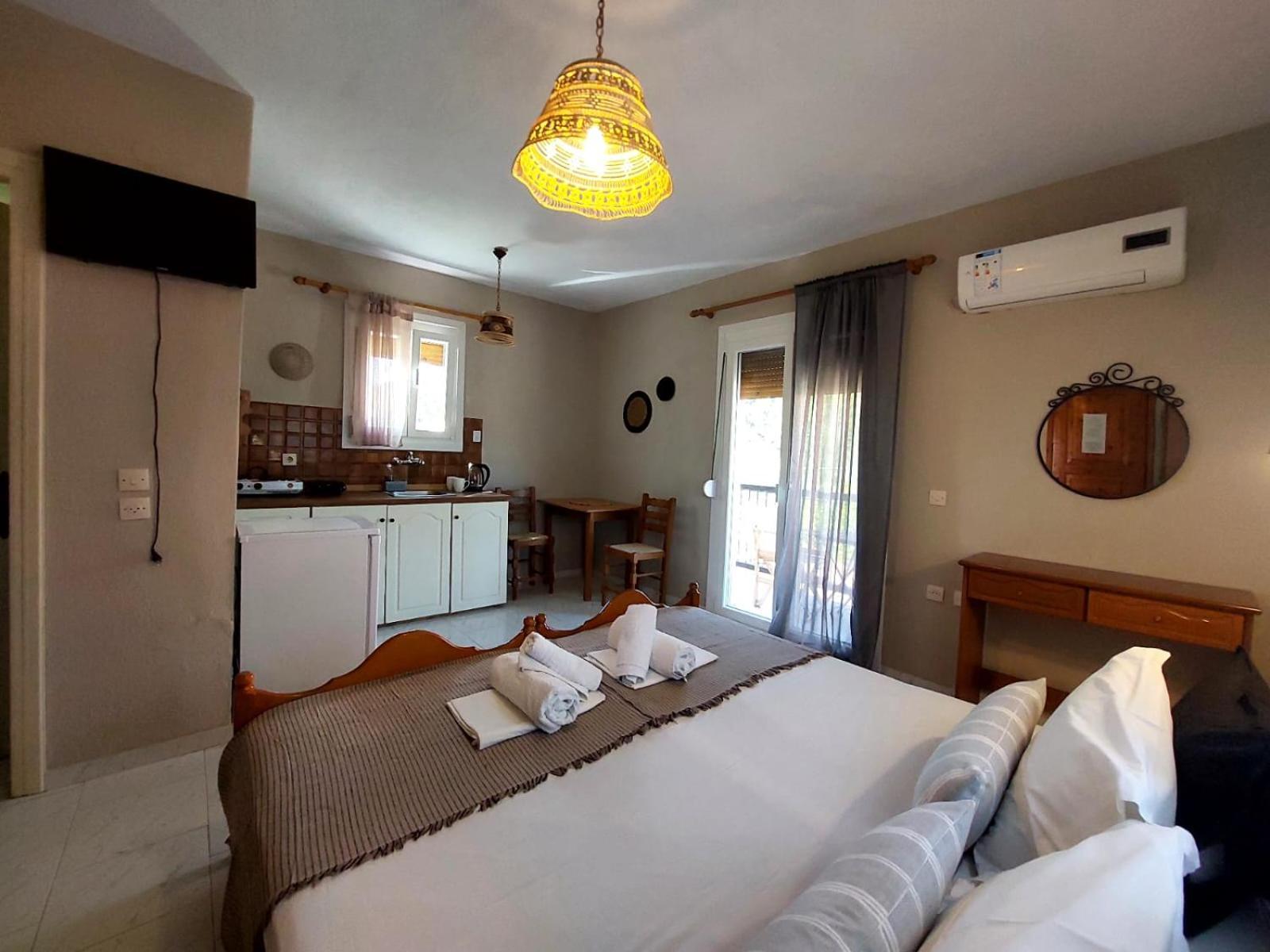 Georgia Apartments Stafylos Rom bilde